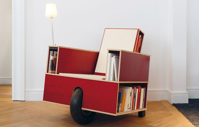 mẫu ghế tích hợp không gian lưu trữ sách theo nguyên tắc xe đẩy