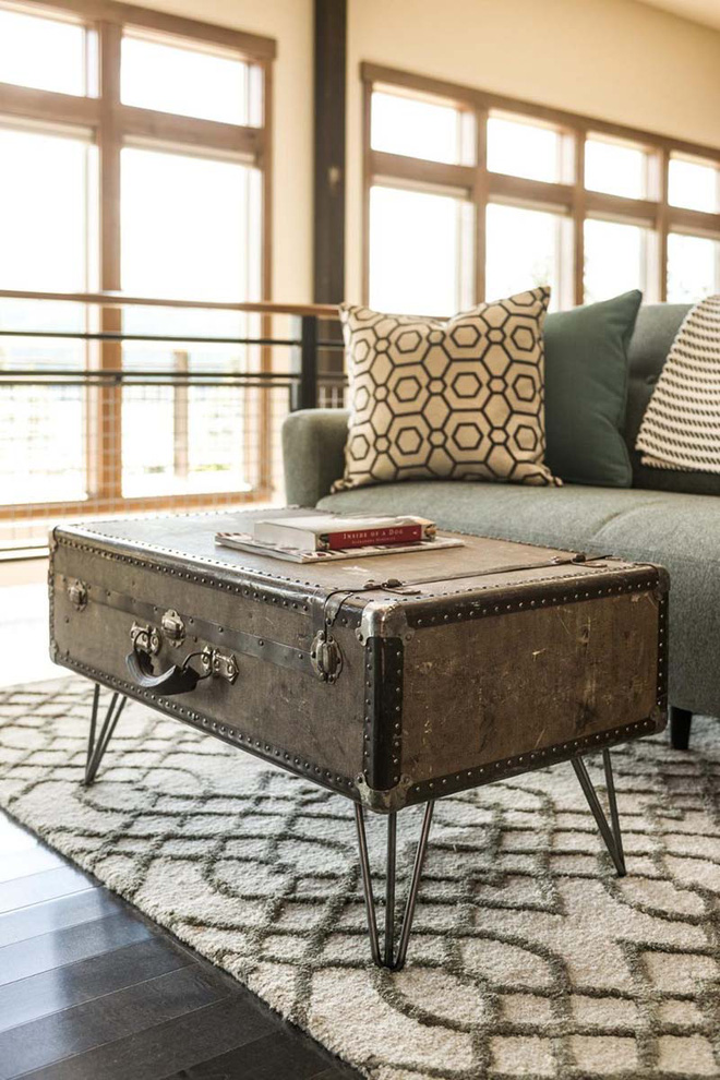 muon kieu ban tra phong khach lam tu vali cu 7 Muôn kiểu bàn trà phòng khách làm từ vali cũ cực đẹp