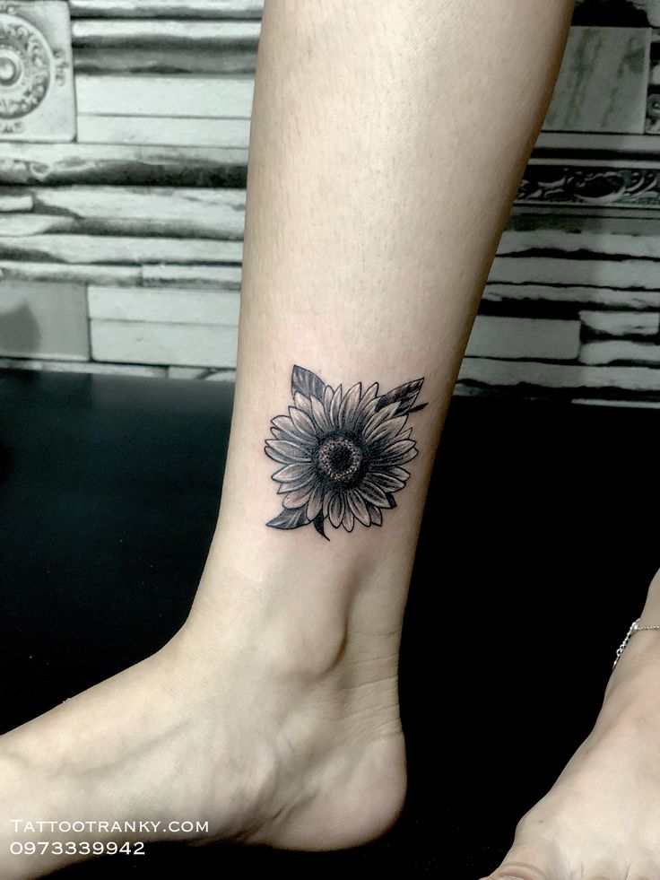 Tattoo hoa hướng dương